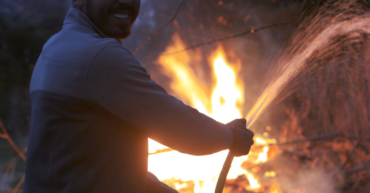 Incendiu în Măgureni: pompierii intervin din nou după două săptămâni