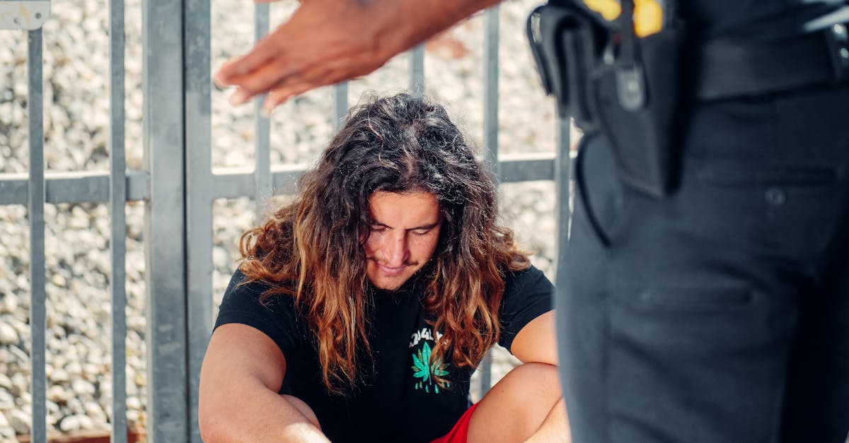 Doi frați din Argeș, arestați după un incident violent cu poliția