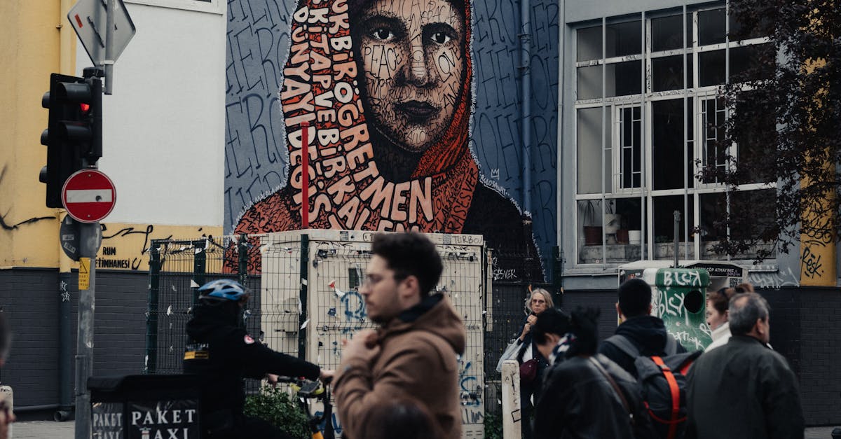 Descoperă povestea emoționantă a Malalei Yousafzai