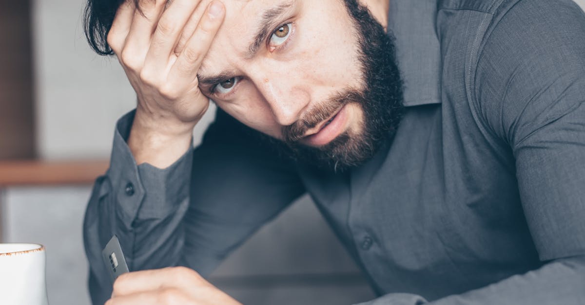 Hoț din Cluj accesează conturile bancare după furtul unui telefon