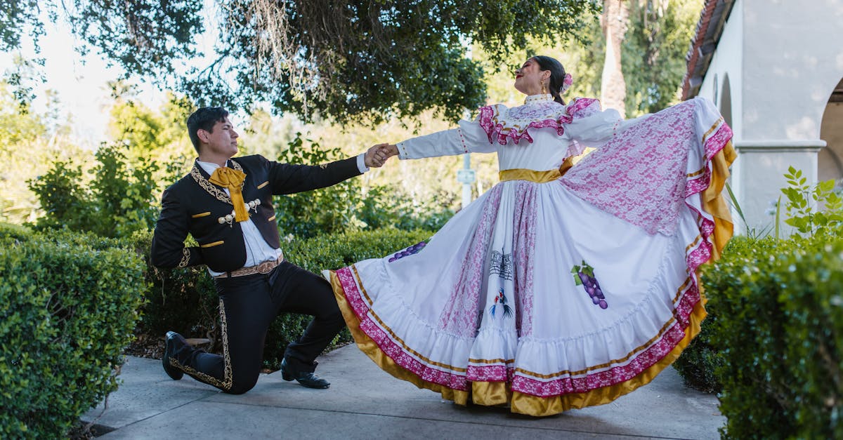 Tradițiile românești strălucesc la Festivalul Internațional de Folclor din Macedonia de Nord