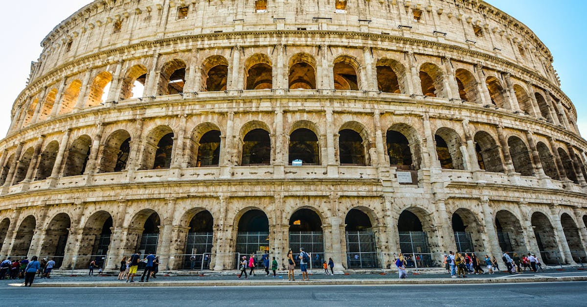 Moarte tragică a unui ghid turistic la Colosseum: căldura extremă face victime