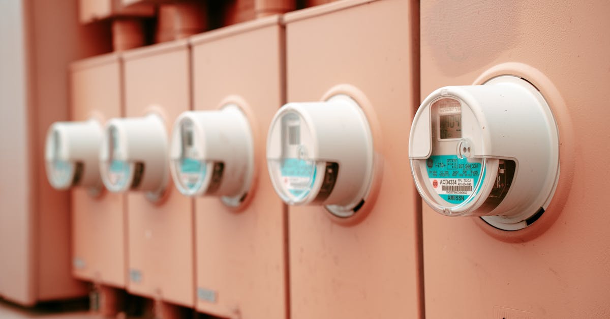 Strategii pentru reducerea costurilor la energia electrică în România