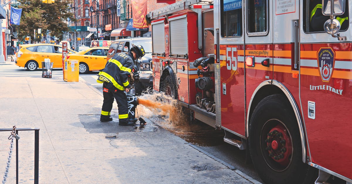 Tragedie pe autostrada din New York: un autocar s-a răsturnat, victimele se numără cu zecile