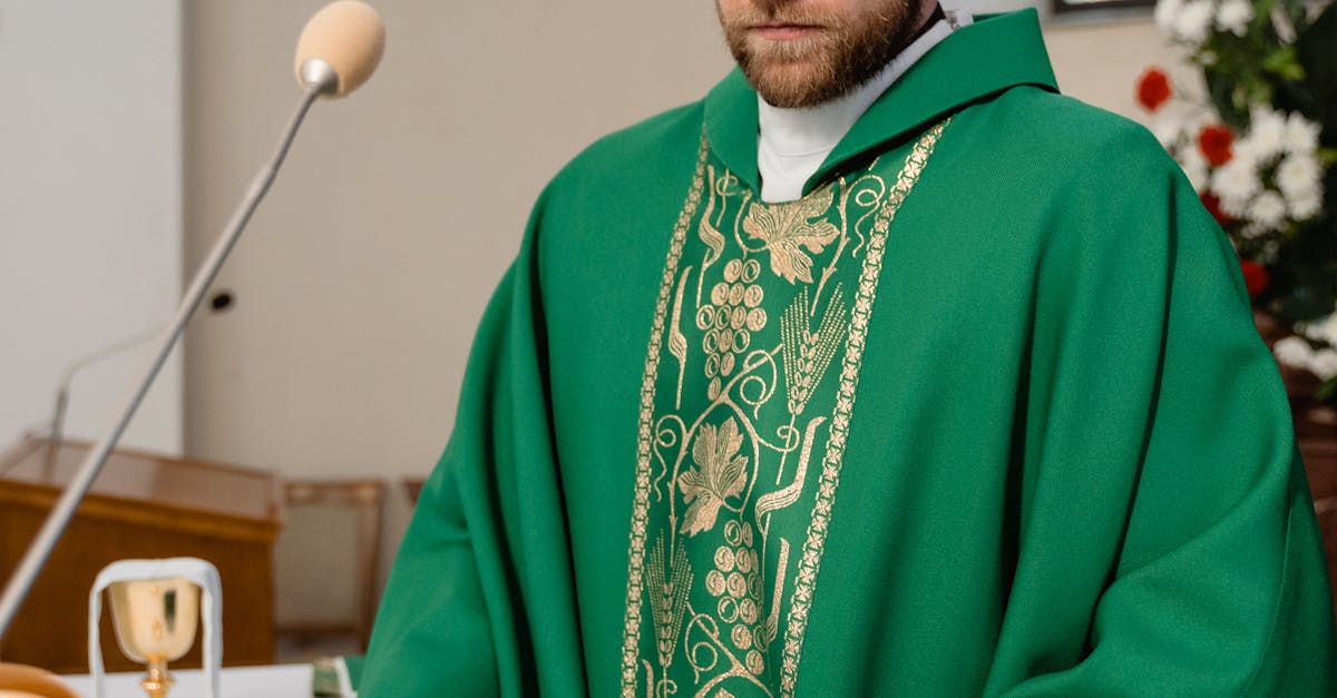 Ceremonie religioasă la Catedrala din Târgoviște: o lecție despre iubire și iertare