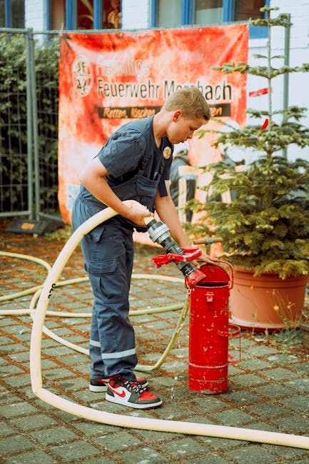 Elevii din Sfântu Gheorghe învață prevenția incendiilor prin exerciții practice