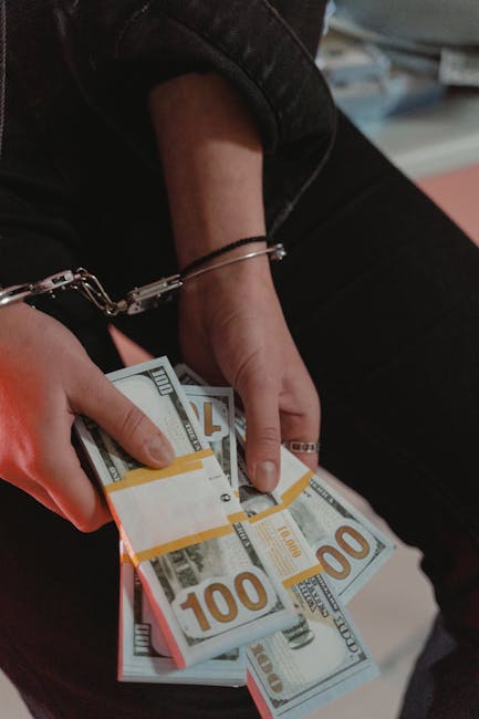 Femeie jefuită pe bulevardul Trandafirilor: suspect reținut în 24 de ore
