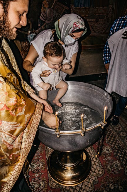 Un tânăr preot din Cizer primește distincția de sachelar din partea Episcopului Benedict