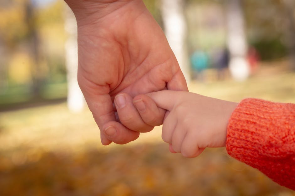 Impactul concediului de creștere a copilului asupra pensiilor: mii de părinți afectați