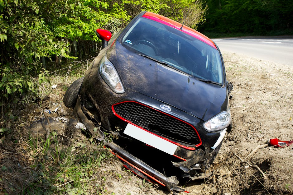 Incident rutier grav în Valea Ursului: autoturism prăbușit în șanț
