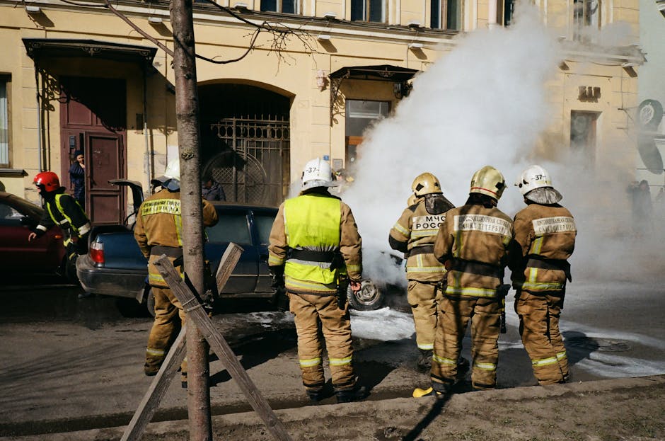 Incendiu devastator în Iași: pompierii intervin la o casă de pe strada Arcu