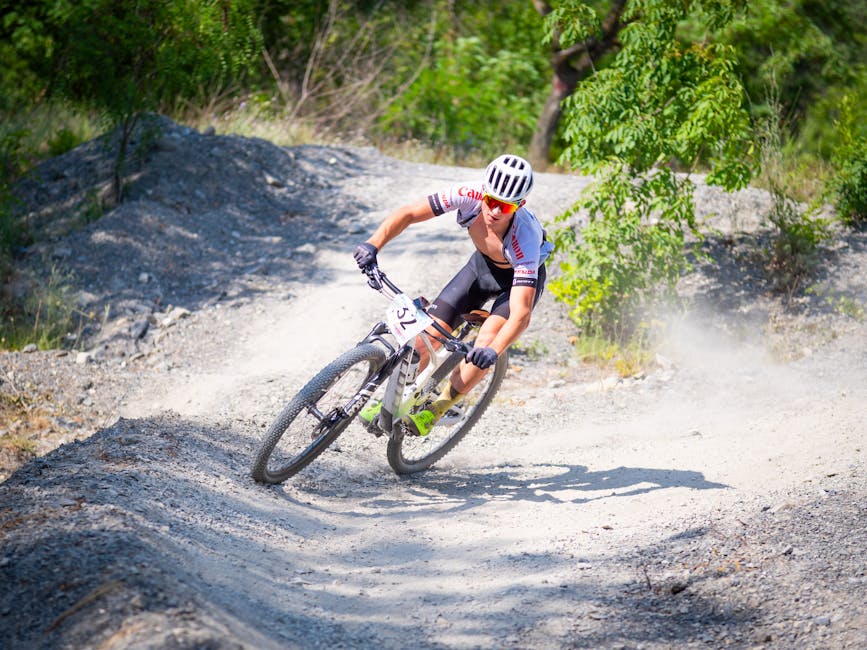 Matei Huțanu, tânărul campion român în downhill, strălucește pe scena europeană
