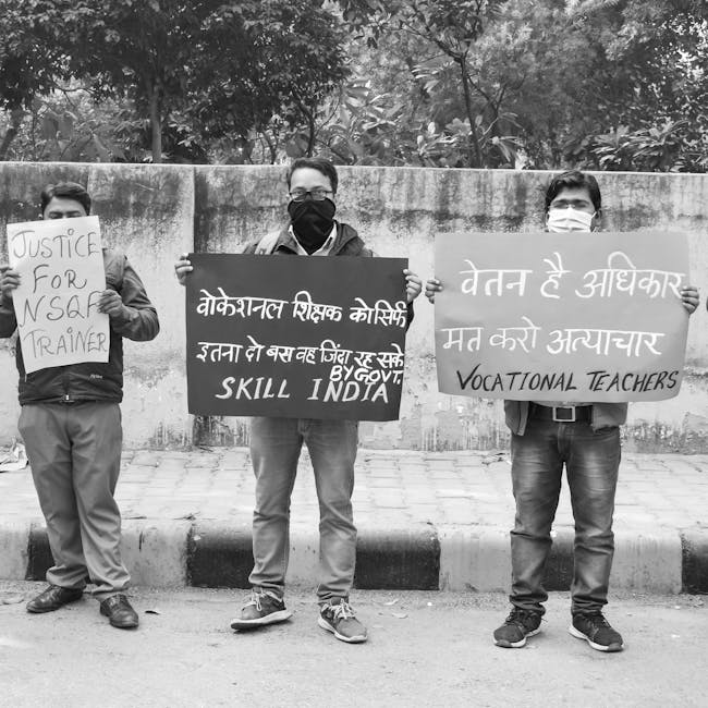 Demisia ministrului educației din India, un rezultat surprinzător al protestelor tinerilor