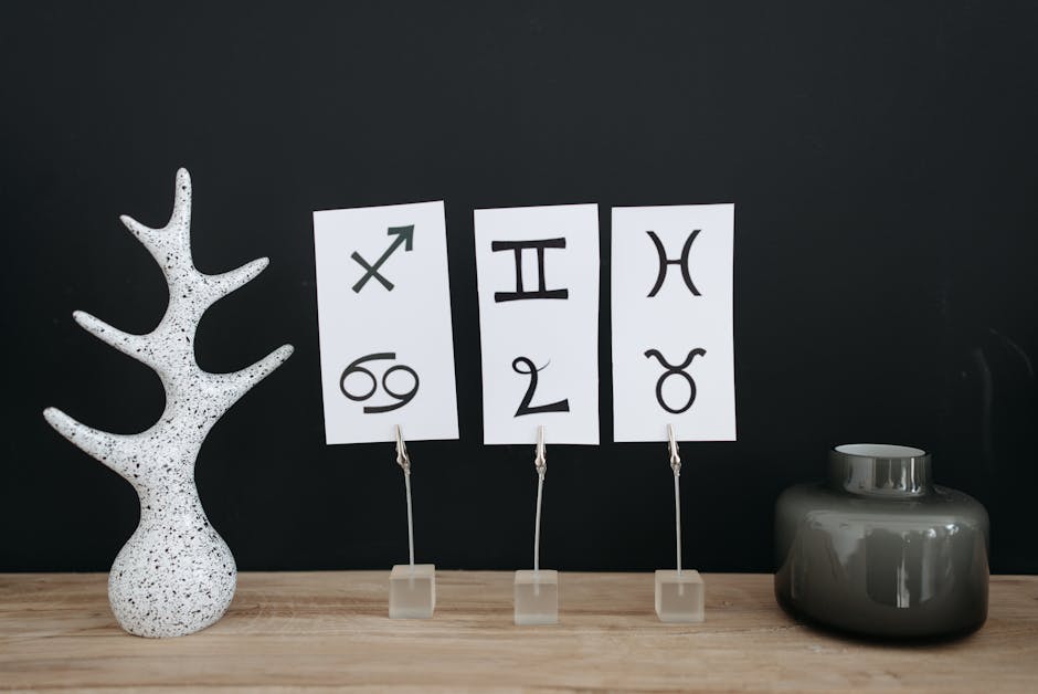 Ce surprize aduce horoscopul lunii august 2026 pentru fiecare zodie