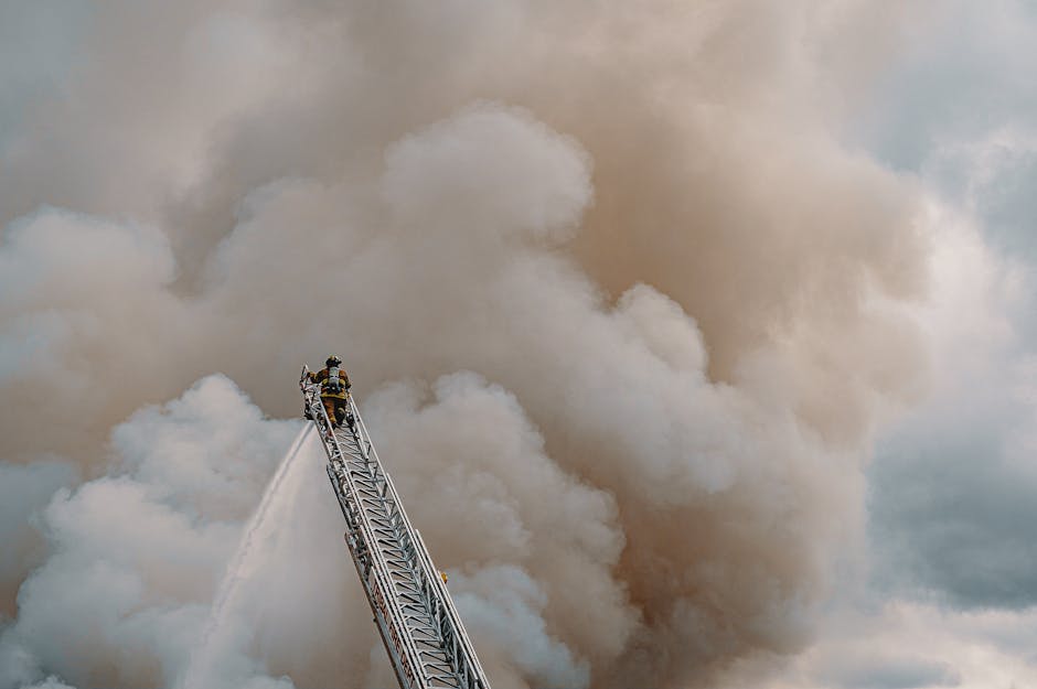 Incendiu devastator la o pensiune din Sovata: Evacuări rapide, fără victime
