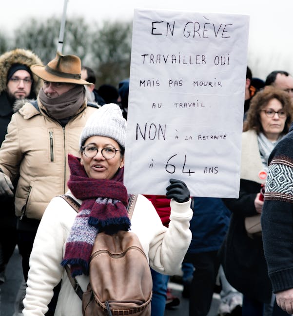 Proteste masive în Franța: zeci de mii de oameni cer reforme în educație