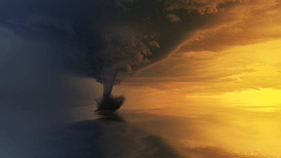 Imagini rare din Suedia: o tornadă dublă surprinsă pe peliculă