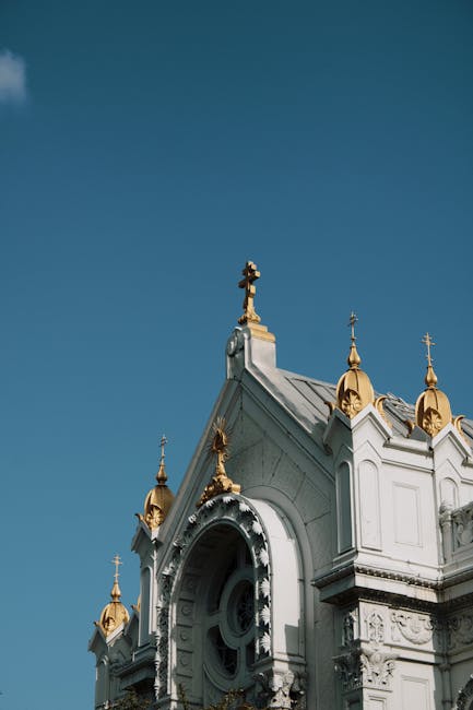 Scandalul din Biserica Română: preoți suspendați după dansuri controversate