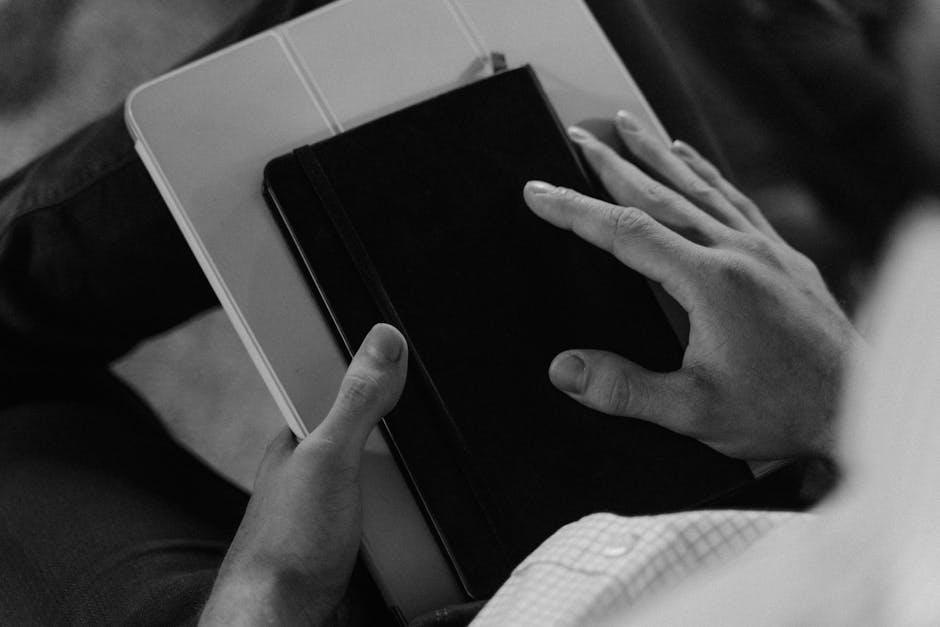 Descoperă „Mormântul fugar”: un thriller captivant despre manipulare și apartenență