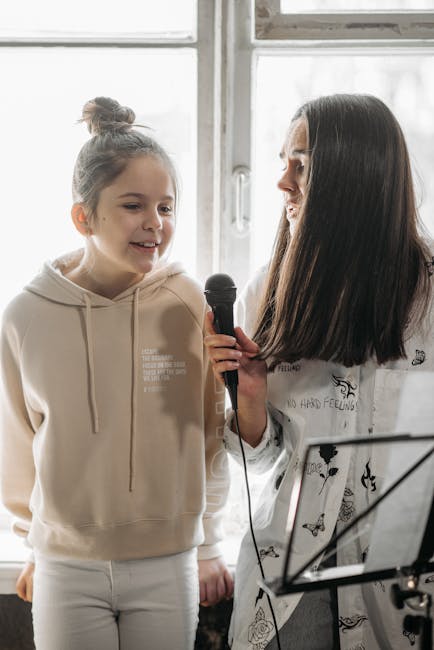 Descoperă talentul tău la cursurile de canto de la BiAcademy School