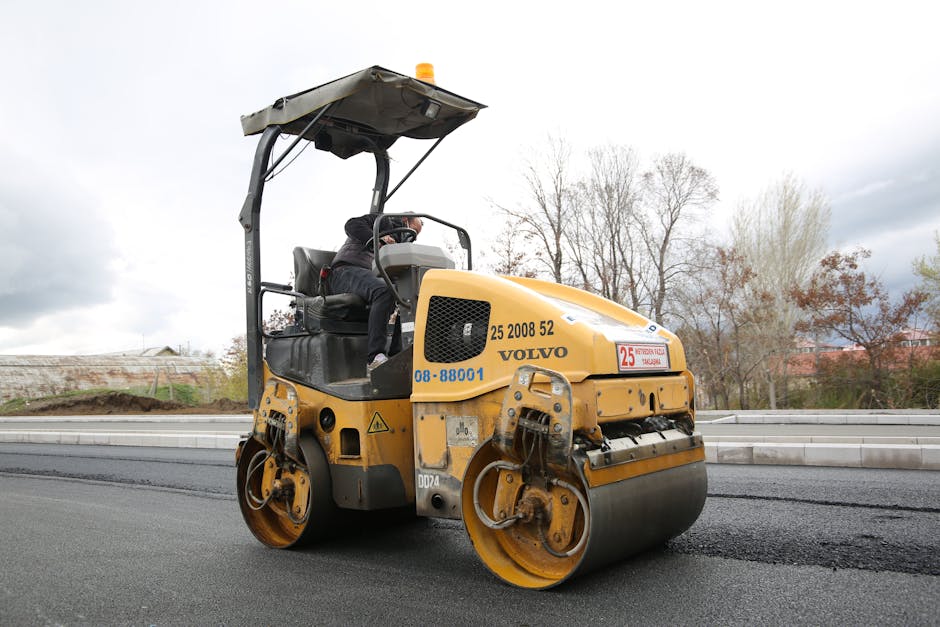 Reșița își modernizează cartierele: asfaltări anunțate și pentru anul următor