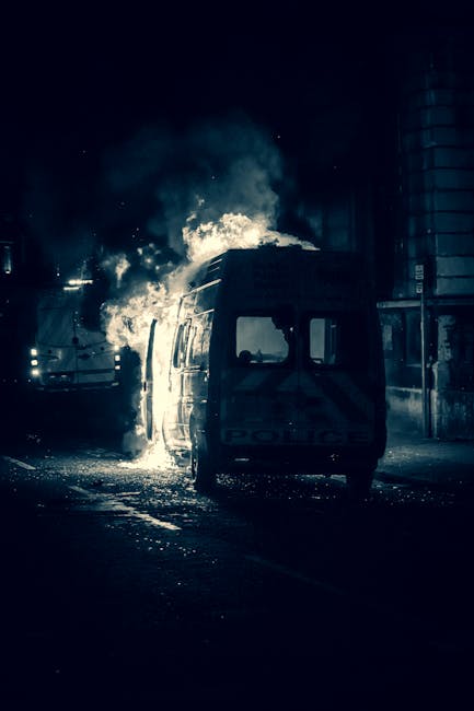 Accident pe DN13: Polițist blocat în beton în drum spre o intervenție