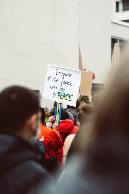 Ilie Bolojan: Protestele reflectă democrația, dar violența nu este justificată