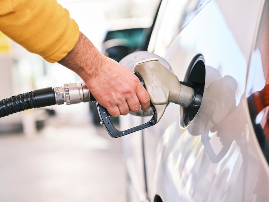 Impactul crizei petrolului: europenii plătesc 203 milioane de euro în plus zilnic pentru motorină