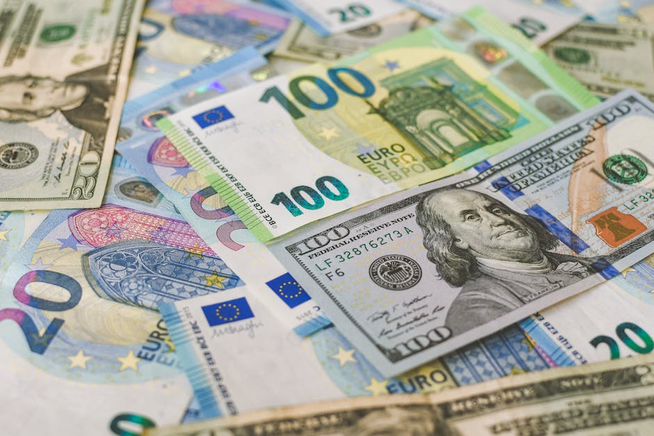 Bărbat reținut pe Aeroportul Henri Coandă cu bancnote false de euro