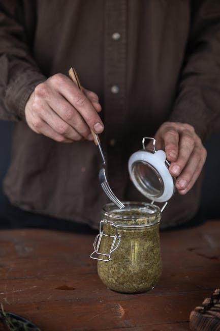Descoperă secretul pesto-ului de busuioc pentru iarnă: cum să-l prepari și să-l păstrezi corect