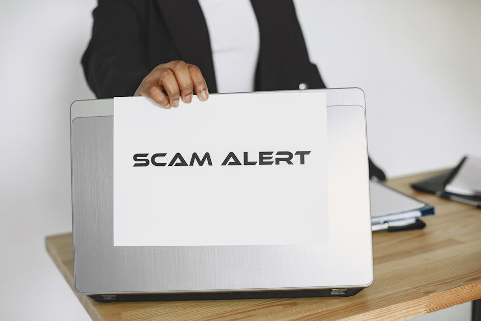 Atenție! Mesaje SMS false despre amenzi de parcare circulă în acest moment