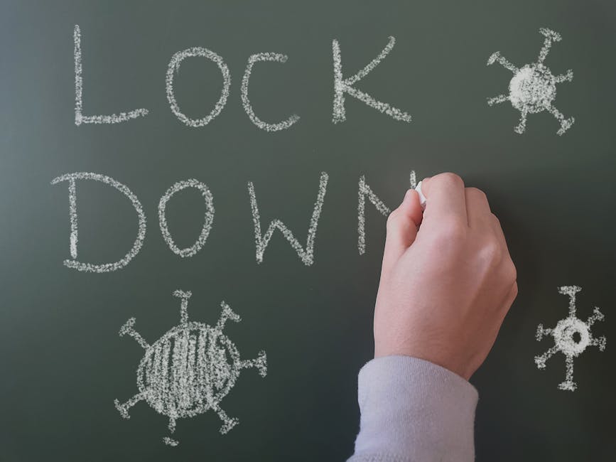 Ministerul Educației asigură că salariile și bursele sunt garantate până la finalul anului
