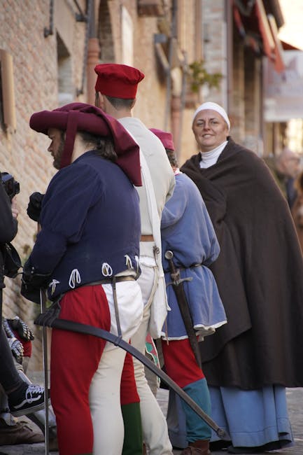 Sighişoara revine la viață prin straie medievale și voluntariat