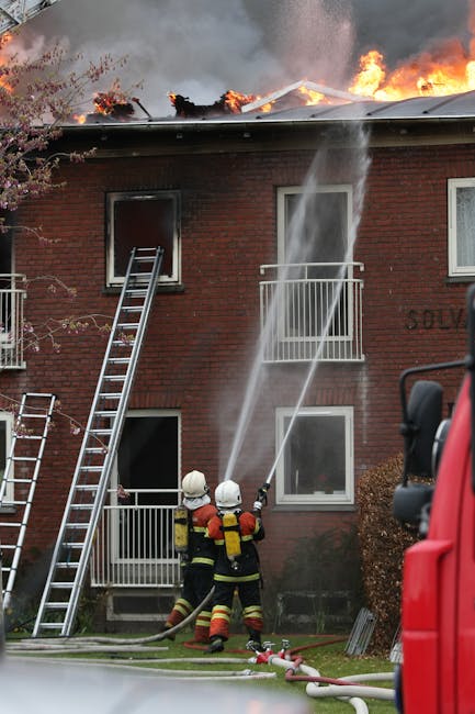 Incendiu devastator în Mihăești: două locuințe și anexe afectate
