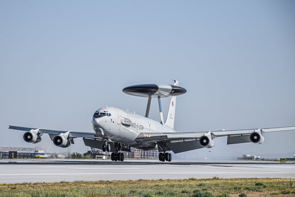 Alertă de securitate: două ținte aeriene detectate în apropierea României