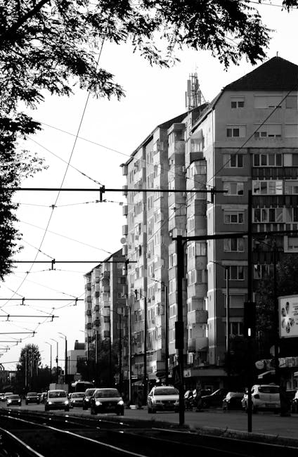 Noi reguli pentru construcții: Orădenii pot lucra fără autorizație în anumite cazuri