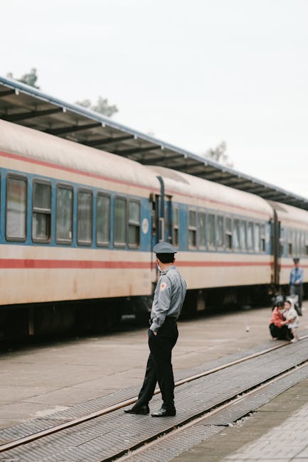 Accident grav la o gară: un agent de securitate rănit în încercarea de a urca într-un tren