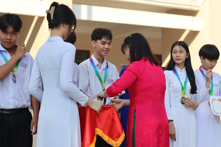 Un tânăr din Râmnicu Vâlcea primește recunoaștere pentru media 10 la Bacalaureat