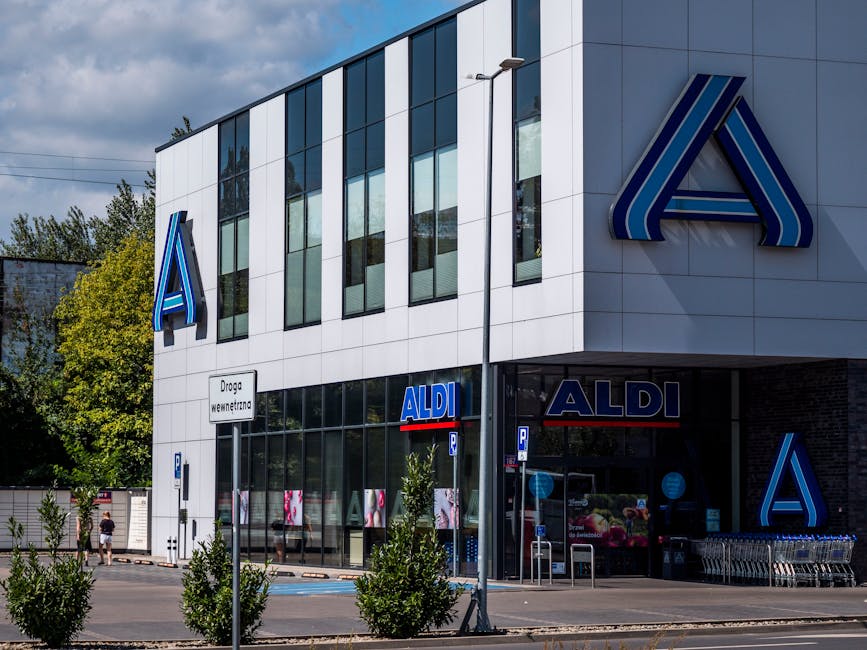 Reduceri neobișnuite la un supermarket din Austria: un angajat suspectat de fraudă