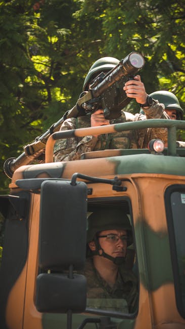NATO își desfășoară exercițiile tactice în România: sute de vehicule blindate pe drumuri