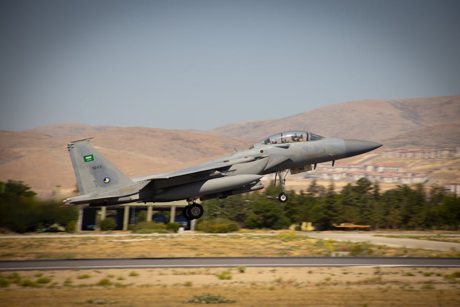 Houthii revendică doborârea unui F-15 saudit: imagini șocante din zona conflictului