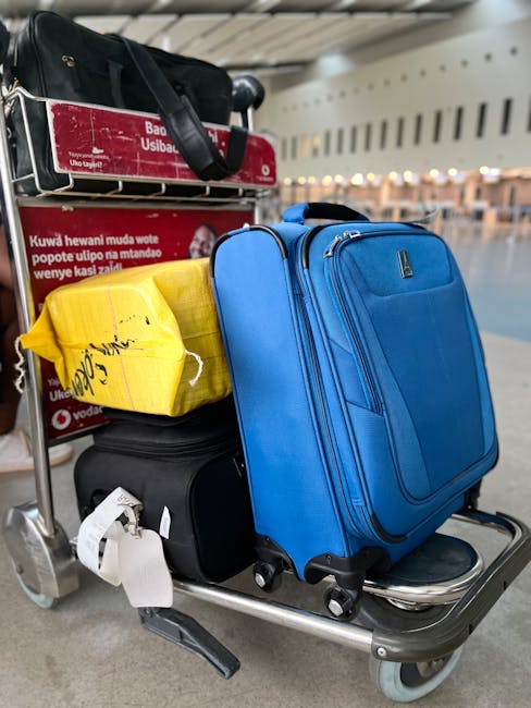 Anchetă la Aeroportul Cluj după scandalul bagajelor aruncate