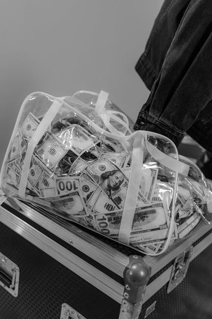 Descoperă zodiile care strălucesc după Luna Plină: noroc și oportunități financiare!