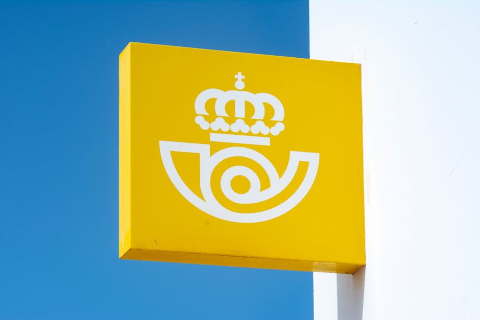 Controversa logo-ului Poștei Române: directorul apără investiția de 48.000 de euro