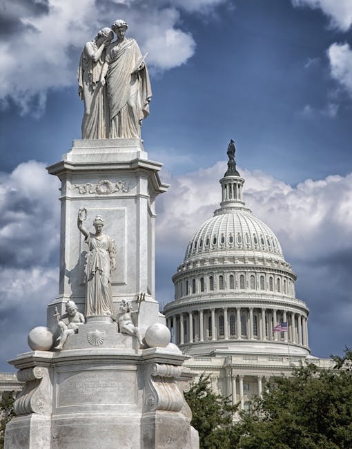 O statuie de 4 metri cu Trump și Bitcoin a apărut la Capitoliu, provocând discuții intense