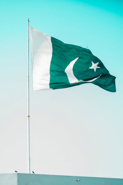 Un tânăr din Pakistan condamnat la 100 de ani de închisoare pentru crima împotriva familiei sale