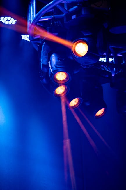 Patronul unui club din Bihor, reținut pentru furt de energie electrică în timpul unui concert