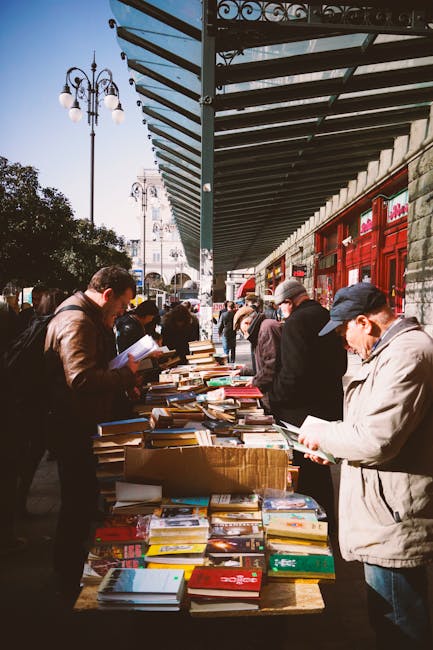 Salonul de Carte Bookfest și-a deschis porțile la Târgu Mureș – Peste 40.000 de volume disponibile