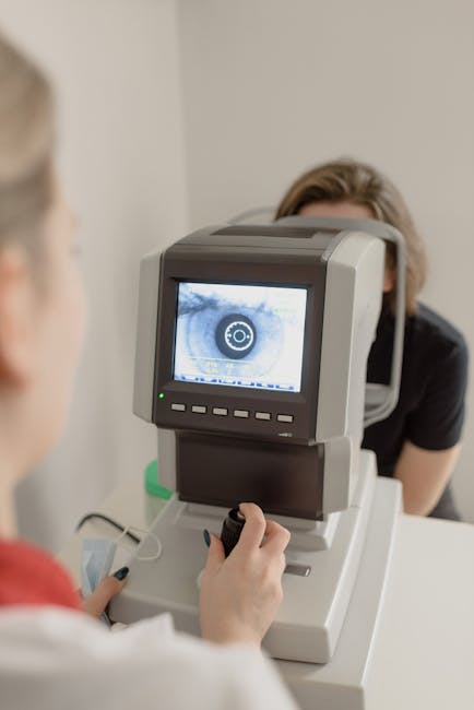 Intervenții oftalmologice avansate în Clinicile Dr. Holhoș: Ce trebuie să știi