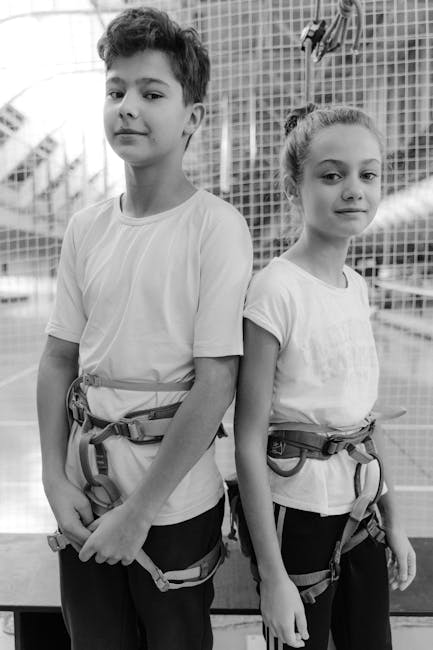 O aventură memorabilă pentru copiii din programul Ajungem Mari pe Via Ferrata Șuncuiuș